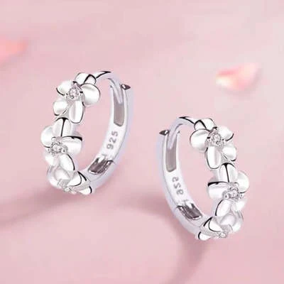 Sterling zilveren dames oorbellen, nieuw, trendy en simpel. Elegante oorbellen voor vrouwen met een verfijnd temperament, perfect voor dagelijks gebruik.