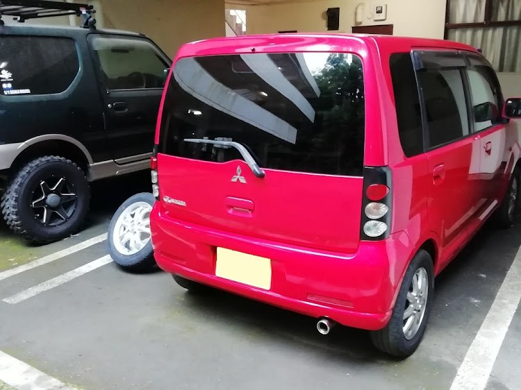 eKワゴンのテールライト交換・社外テールランプ・塗装DIY・赤×黒・テール塗装に関するカスタム事例の投稿画像6枚目