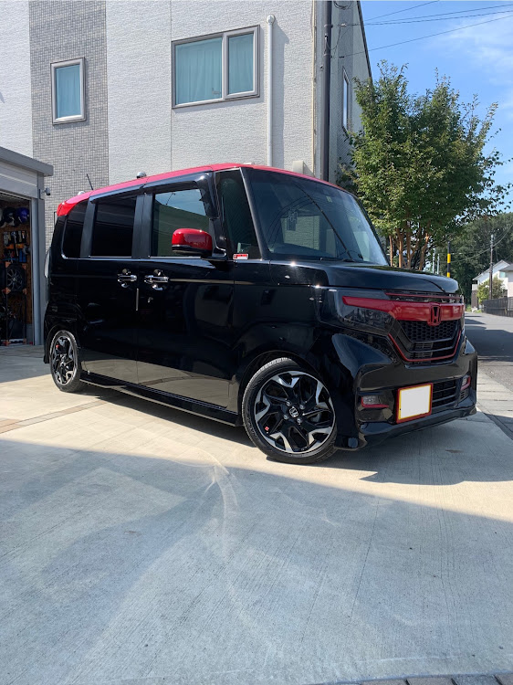 Nボックスカスタムのヘッドライトスモークカバー・nbox乗りと繋がりたい・クルマ好きと繋がりたい・洗車・スピードビードは良いですよーに関するカスタム事例の投稿画像2枚目