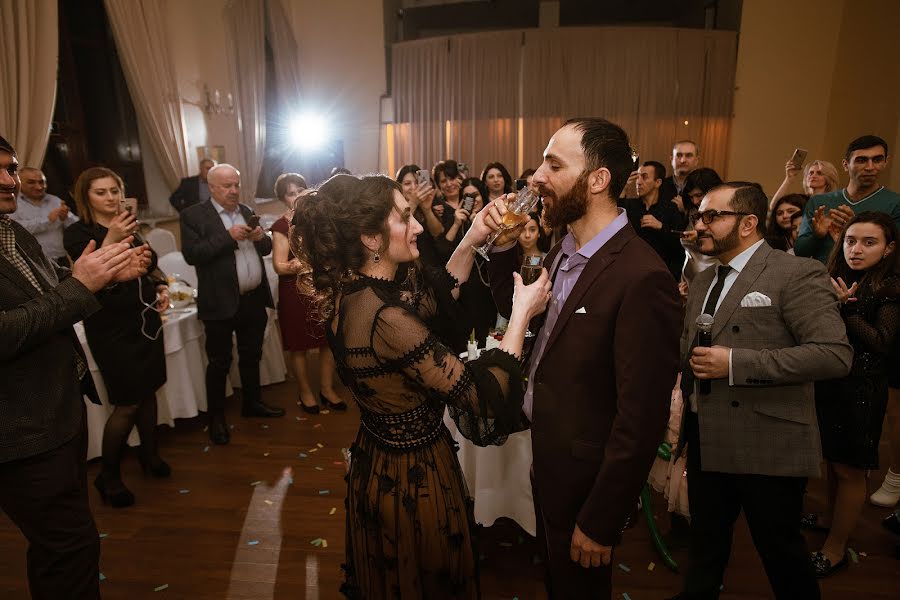 Wedding photographer Alla Eliseeva (alenkaaa). Photo of 4 January 2020