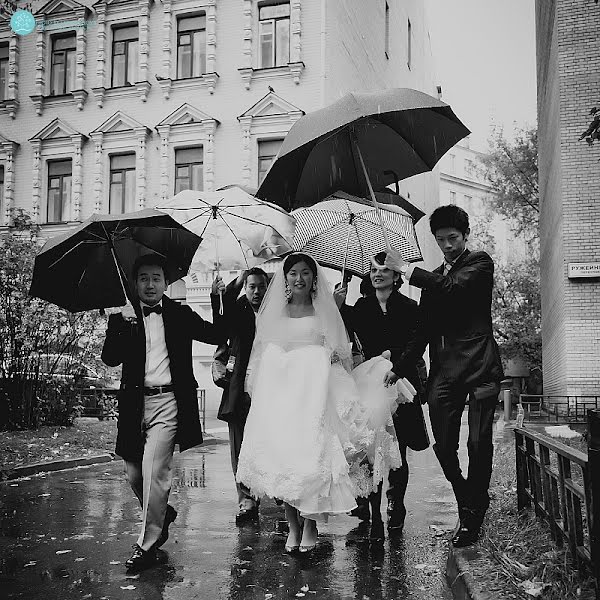 Wedding photographer Larisa Kozlova (lurka). Photo of 18 October 2013