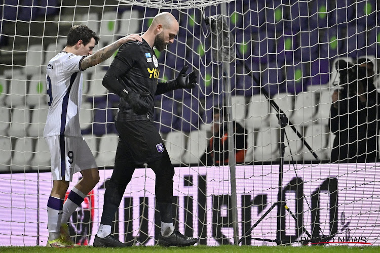 Suite à la déroute face à Anderlecht, Mike Vanhamel aurait perdu sa place