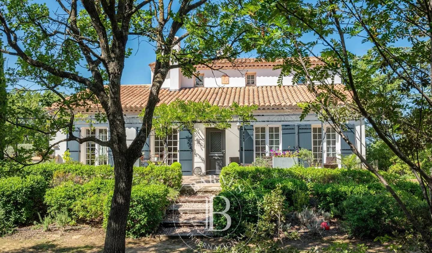 House with pool and garden Aix-en-Provence