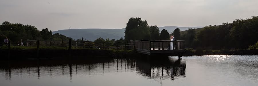 Wedding photographer Carl Dewhurst (dewhurst). Photo of 11 August 2016