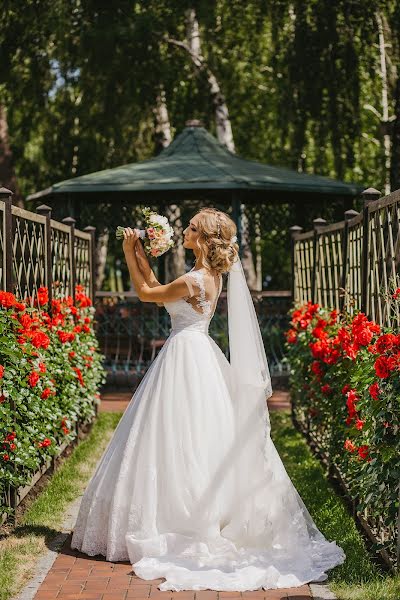 Fotógrafo de casamento Yuliya Zaruckaya (juzara). Foto de 4 de setembro 2018