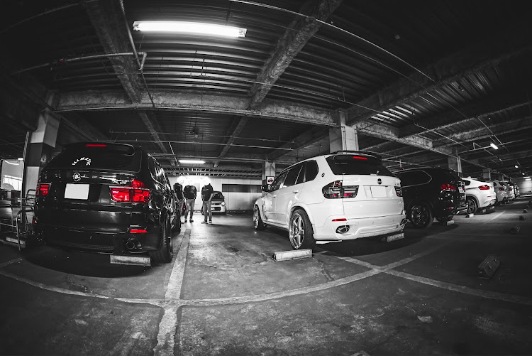 X5のdiscover_ct・discover＿ct・オフ会・立体駐車場・ミーティングに関するカスタム事例の投稿画像2枚目