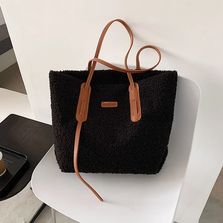Bolso Tote de Felpa Gran Capacidad Perfecto para Llevar Todo Lo Necesario, Cómodo y Elegante, Ideal para Mujeres Modernas.