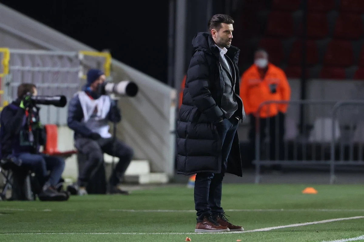 KV Kortrijk-trainer Luka Elsner hard voor zijn spelers na zwakke vertoning: "Als je je niet gedraagt als een profvoetballer verdien je die status niet"