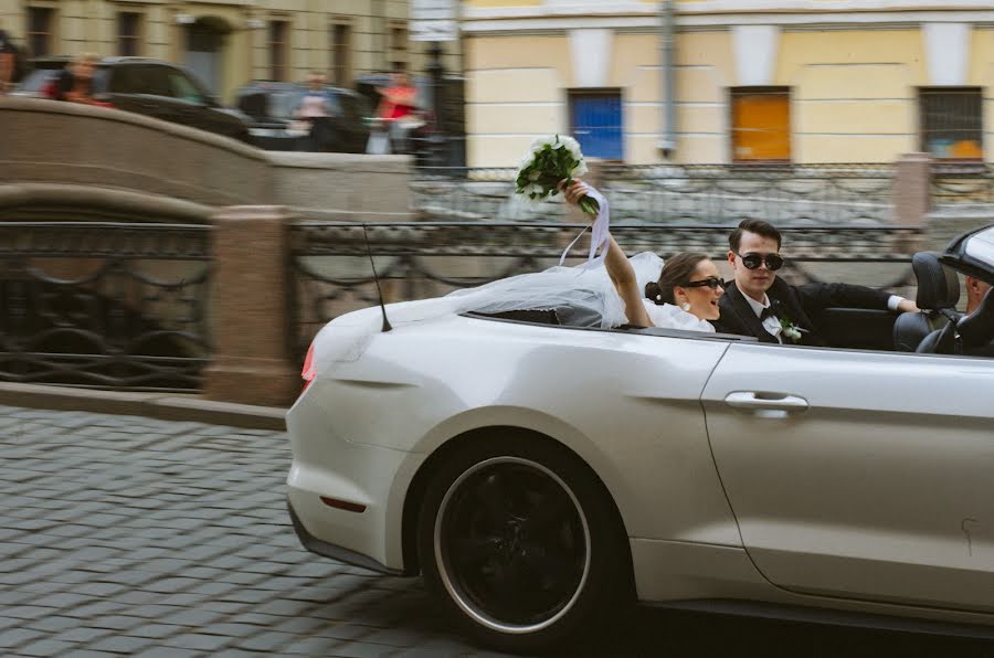 Fotógrafo de casamento Yuliya Shtorm (shtormy). Foto de 23 de novembro 2023