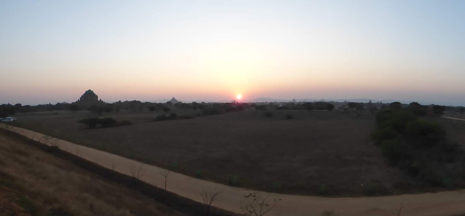 bagan - sunset viewpoint - Nyaung Lat Phet Viewing Mound 