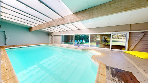 House with pool and terrace 2