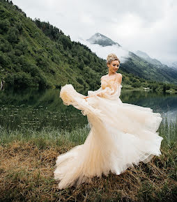 Wedding photographer Zhan Bulatov (janb). Photo of 13 December 2021