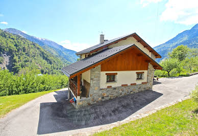 Chalet avec terrasse 3