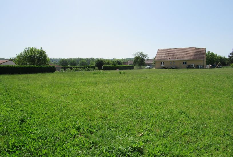  Vente Terrain à bâtir - 1 800m² à Saint-Pourçain-sur-Sioule (03500) 