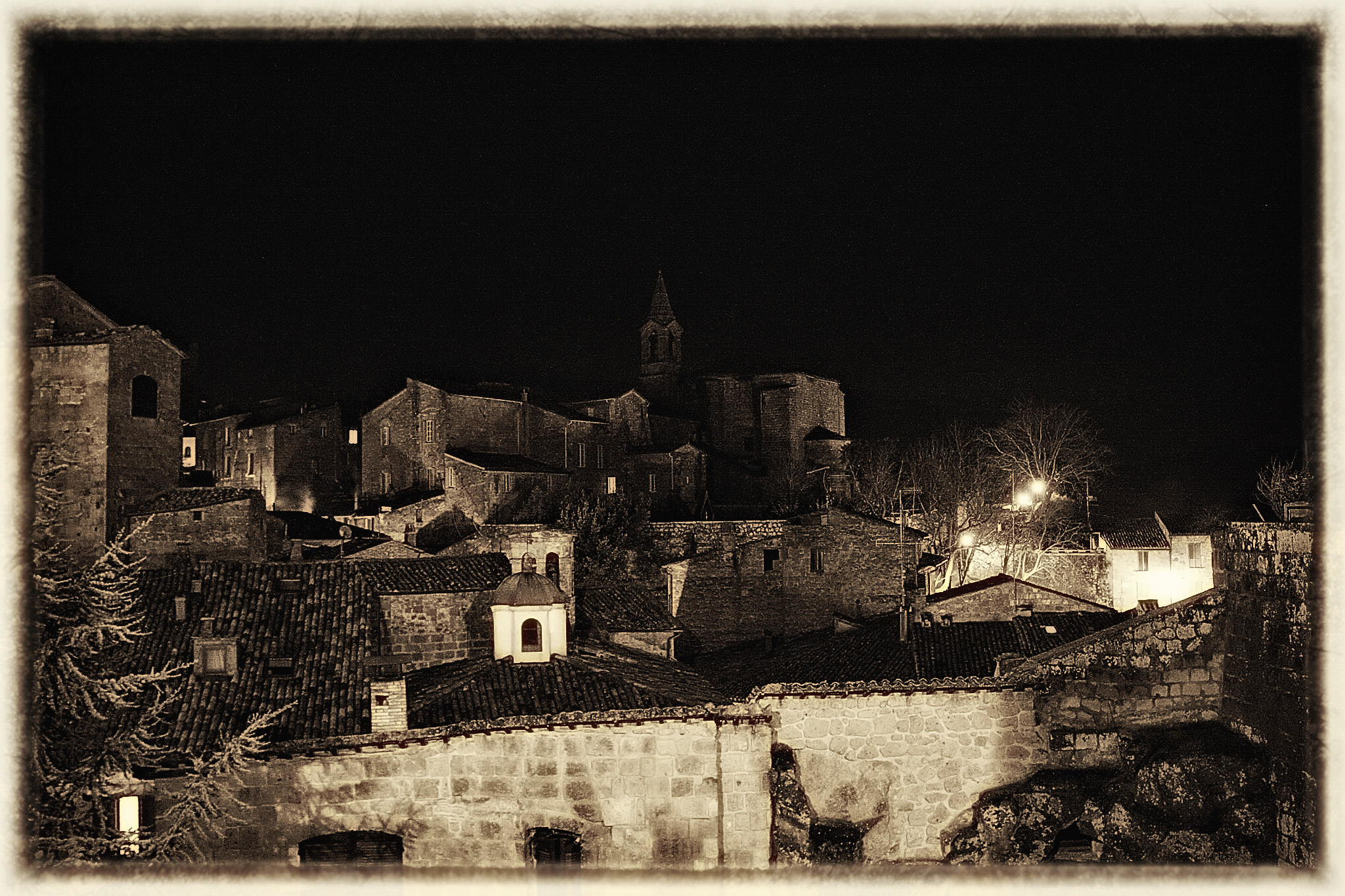 Notte al borgo di Maria Luisa Zoccolini