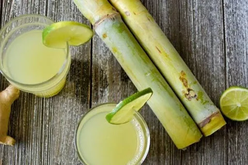 Sugarcane Juice With Lemon