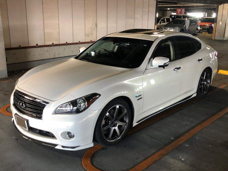 フーガ 51の洗車に関するカスタム事例の投稿画像2枚目