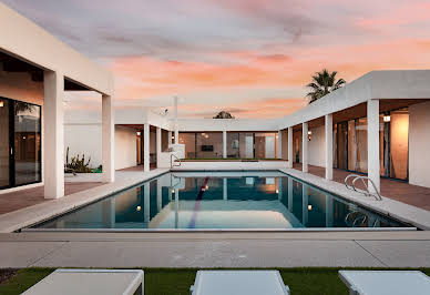 House with pool and terrace 13