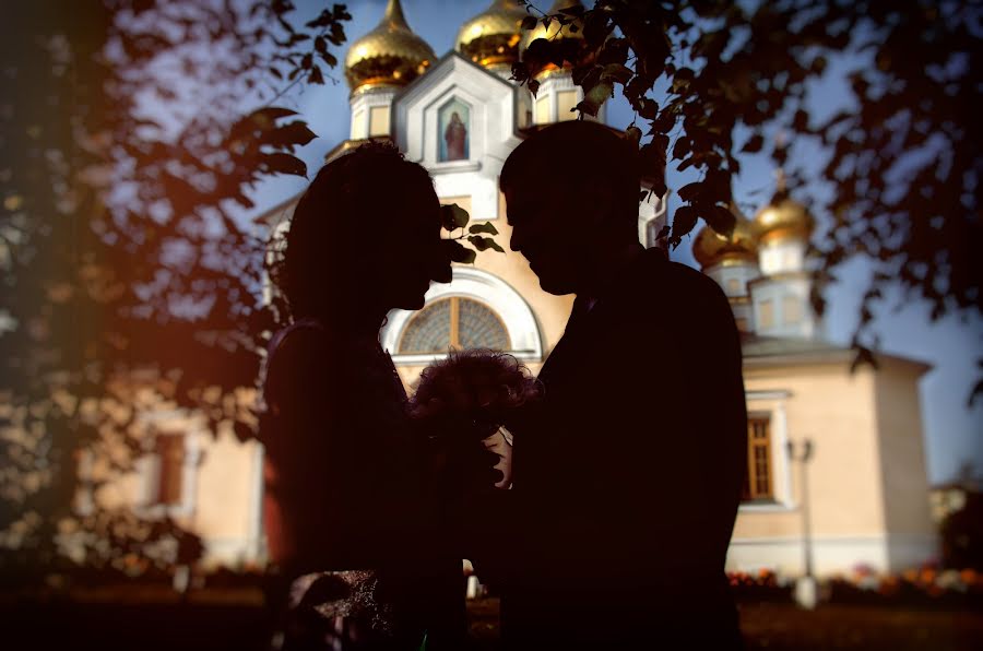 Fotógrafo de casamento Edvard Khomus (edwardkhomus). Foto de 8 de setembro 2015
