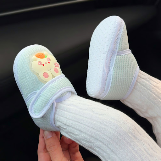 Title 3, Baby soft-soled toddler shoes with anti-slip so...