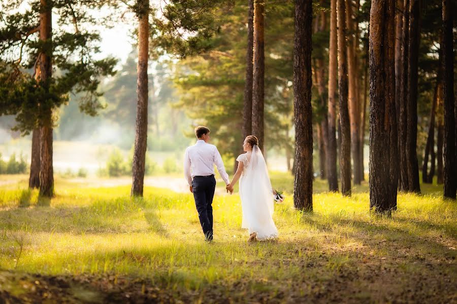 Fotógrafo de casamento Irina Yureva (iriffka). Foto de 9 de agosto 2019