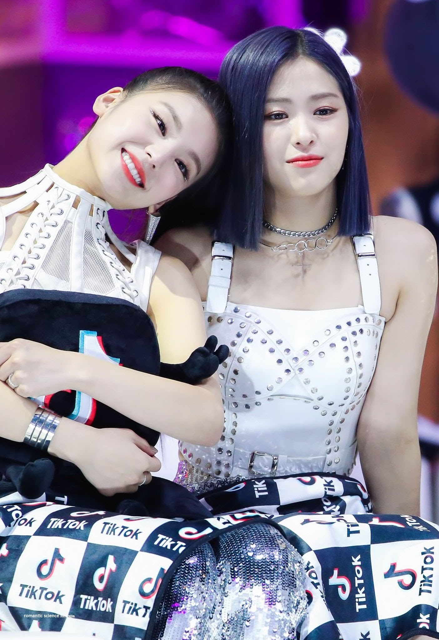 itzy yeji ryujin 1