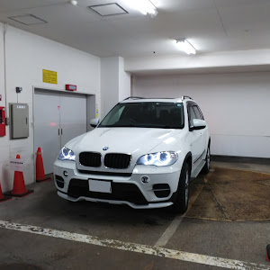 X5