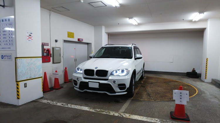 X5のBMW X5 E70・函館から旭川・やきとり弁当は豚串・セコマのアイスに関するカスタム事例の投稿画像1枚目