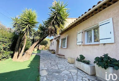 House with pool and terrace 3