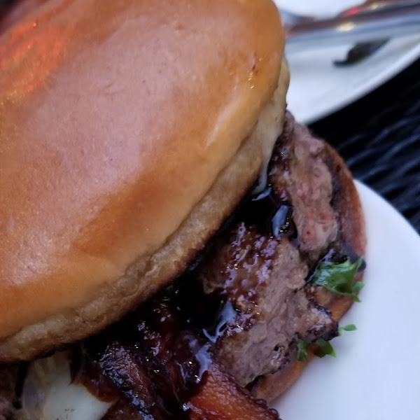 GF Sinatra Burger