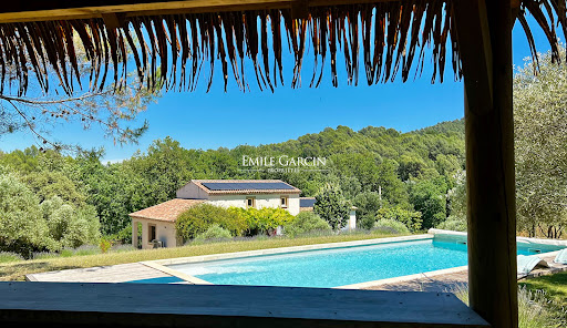 House with pool 5