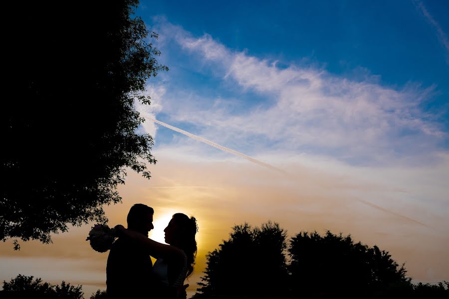 Fotografo di matrimoni Stefano Meroni (meroni). Foto del 1 giugno 2019