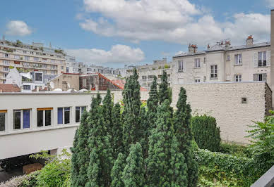 Apartment with terrace 12