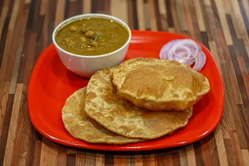 Chole Poori