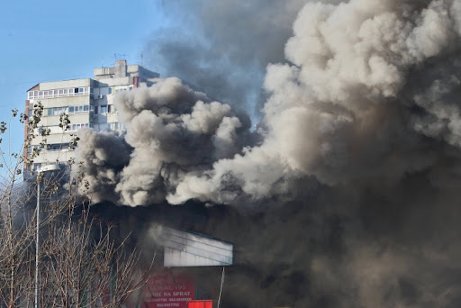Požar progutao Kineski tržni centar na Novom Beogradu