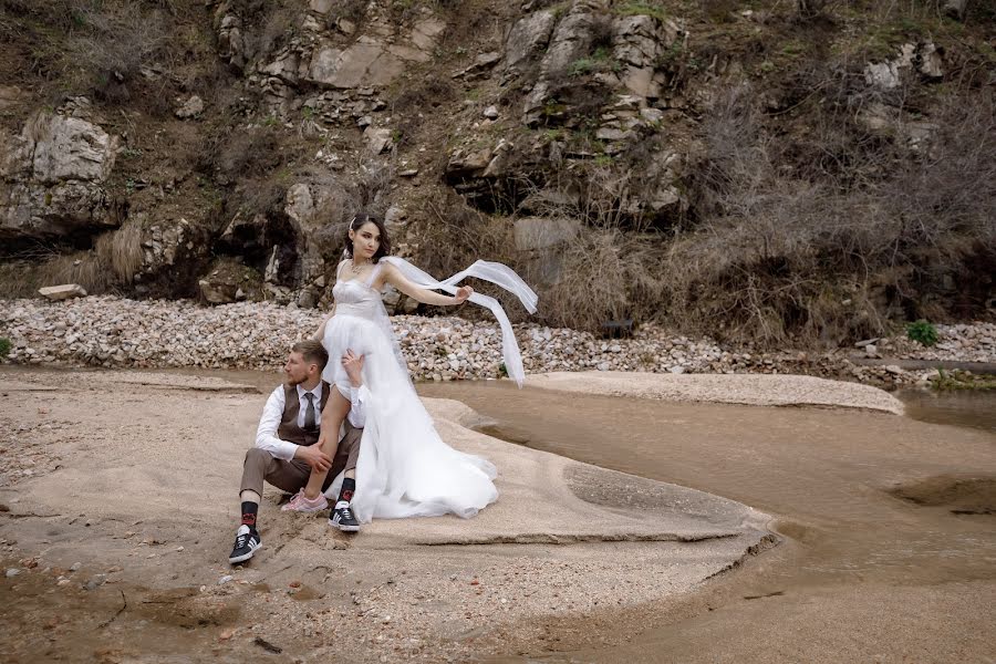 Fotógrafo de casamento Aziz Nurullaev (azizjw). Foto de 26 de junho 2021