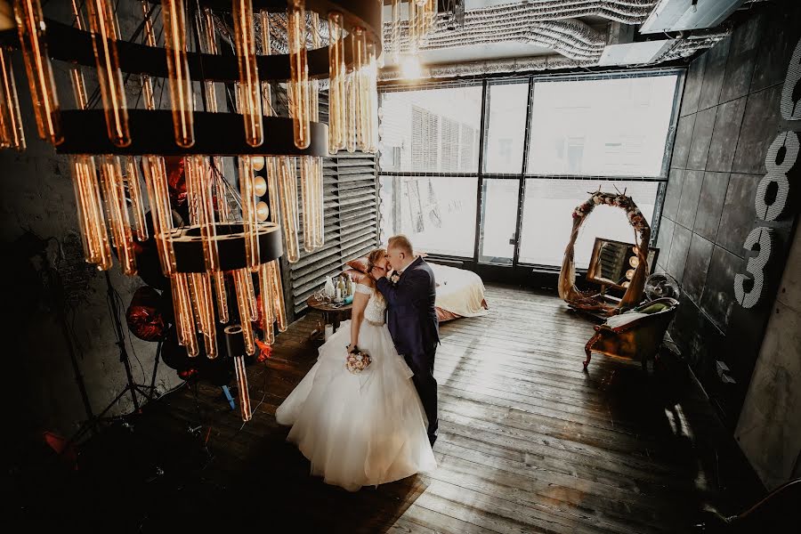 婚禮攝影師Svetlana Kot（kotphotos）。2018 3月11日的照片