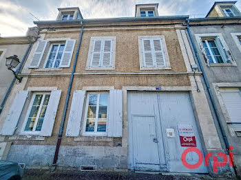 maison à Saint-Amand-Montrond (18)