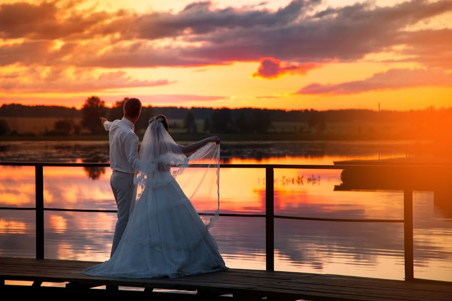 Fotografo di matrimoni Yana Frolova (yanafrolov1). Foto del 18 settembre 2015