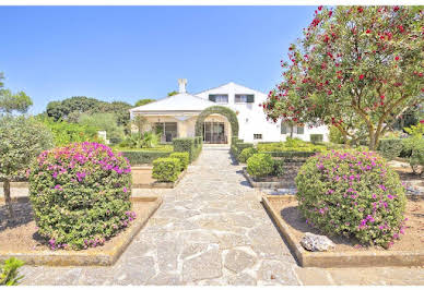 House with pool and terrace 18