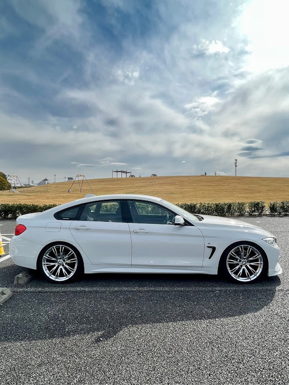 4シリーズ グランクーペのbmw・ドライブ・BMW4シリーズ・写活の秋に関するカスタム事例の投稿画像1枚目