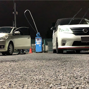 セレナ C26