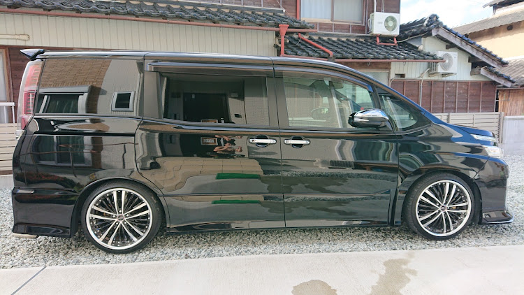 ヴォクシーの洗車に関するカスタム事例の投稿画像2枚目