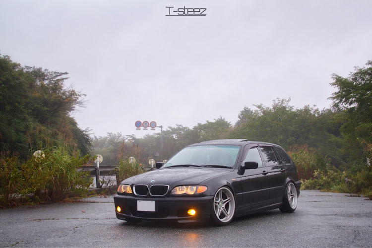 3シリーズ ツーリングのBMW E46・3シリーズツーリング・レーシングダイナミクス・stance・愛車撮影に関するカスタム事例の投稿画像1枚目