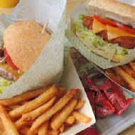 THEFREEN BURGER 樂檸漢堡(中山市府門市)