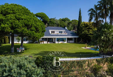 House with garden and terrace 1