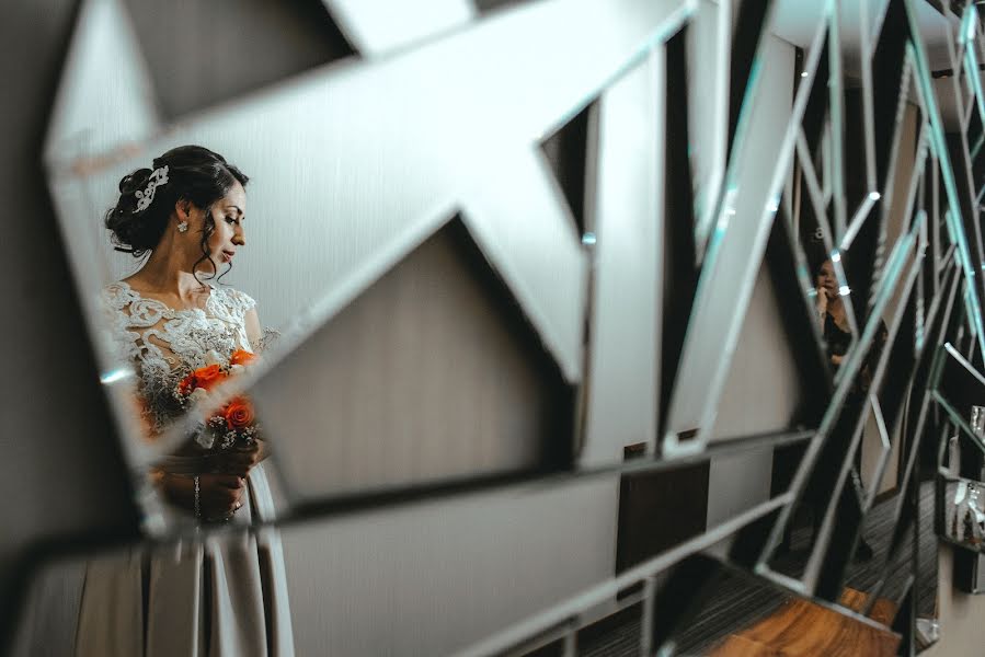 Fotografo di matrimoni Valery Garnica (focusmilebodas2). Foto del 7 novembre 2019