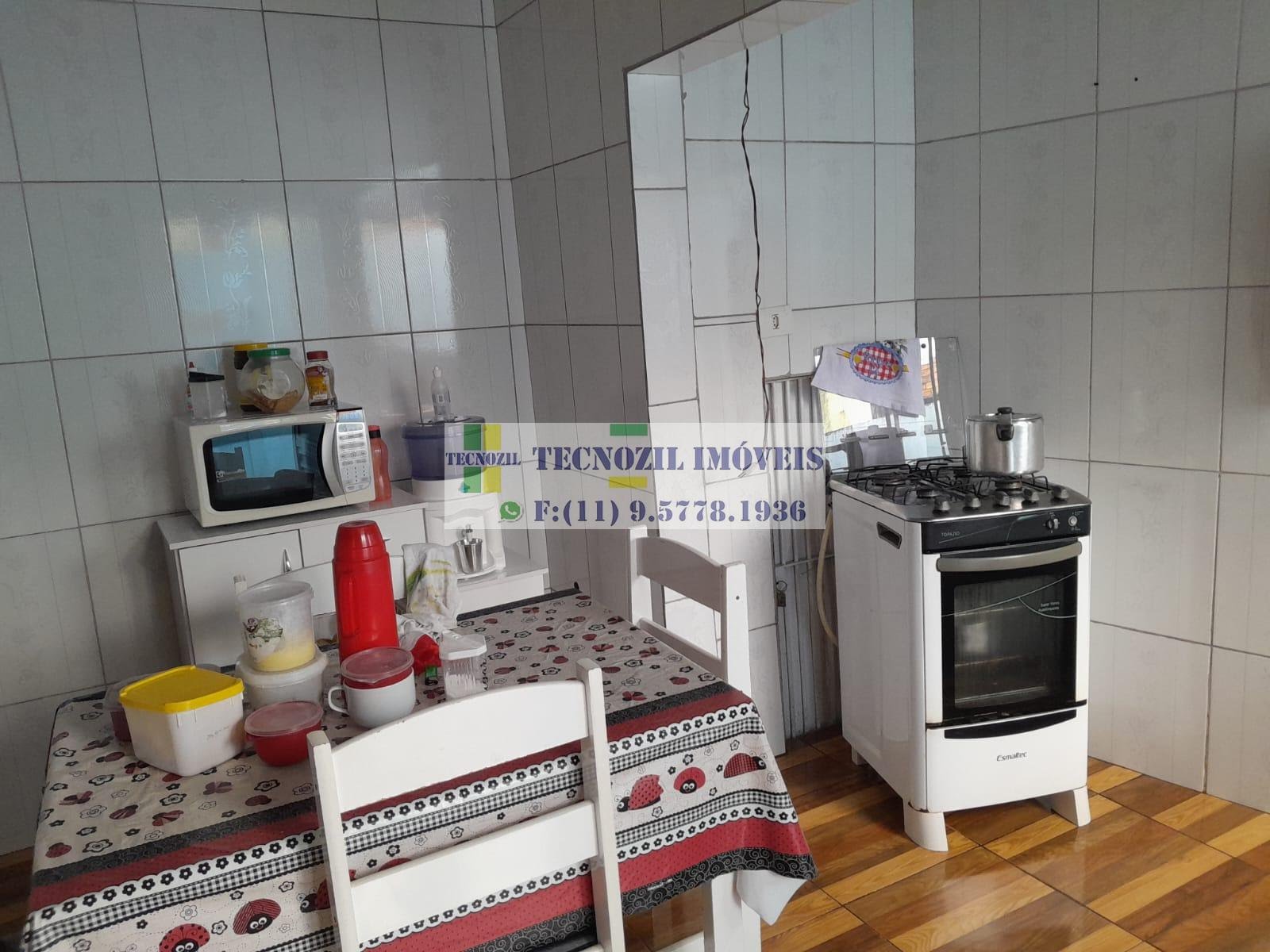 Sobrado à venda com 3 quartos, 180m² - Foto 2