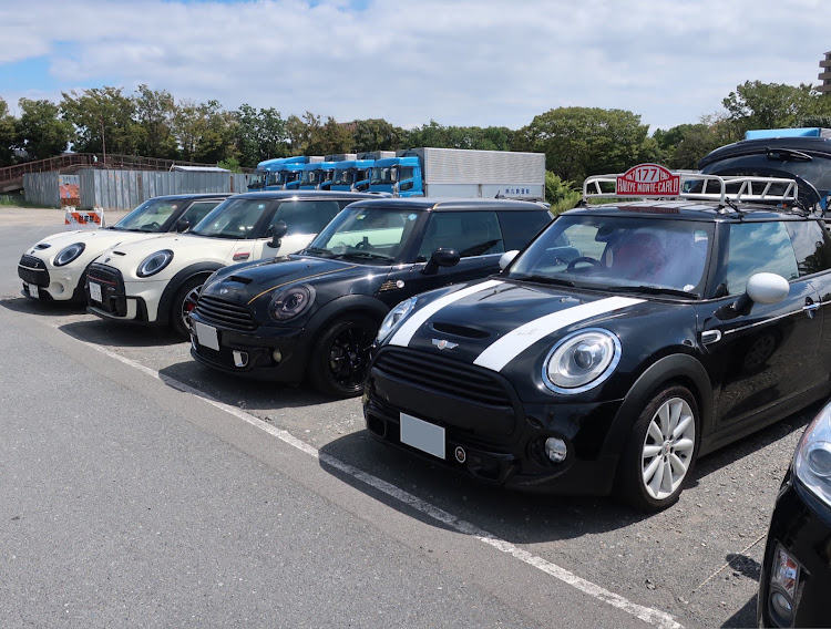 ミニクーパーSのMINI・ビートル・ムーンアイズ・逗子マリーナ・鎌倉に関するカスタム事例の投稿画像7枚目