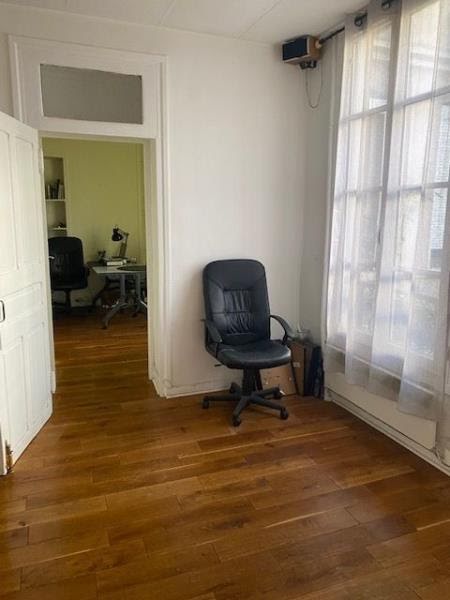 Location  locaux professionnels 2 pièces 37 m² à Paris 10ème (75010), 1 200 €